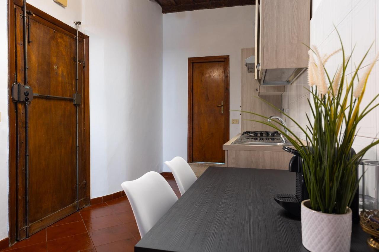 Navona Open Space Apartahotel 4*