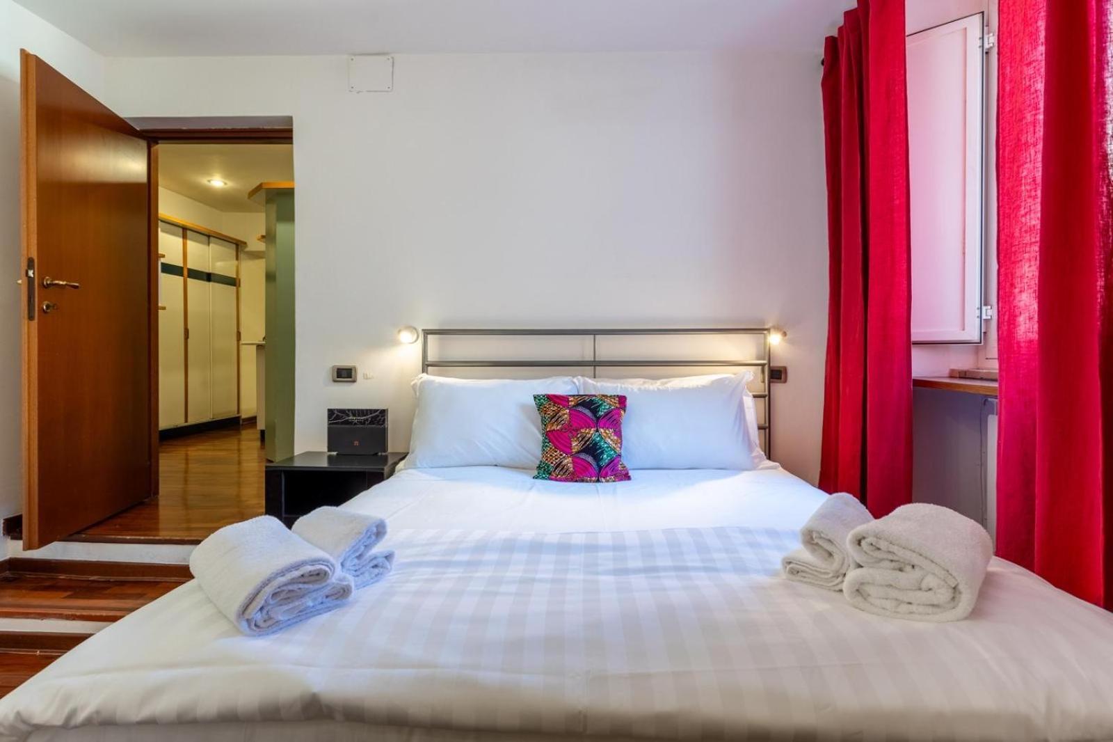 Navona Open Space Apartahotel